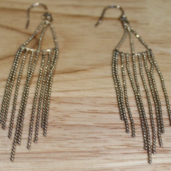 Chain Dangle earrings. - Picture 8 of 9